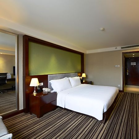 Leeden Hotel Csengtu Kültér fotó